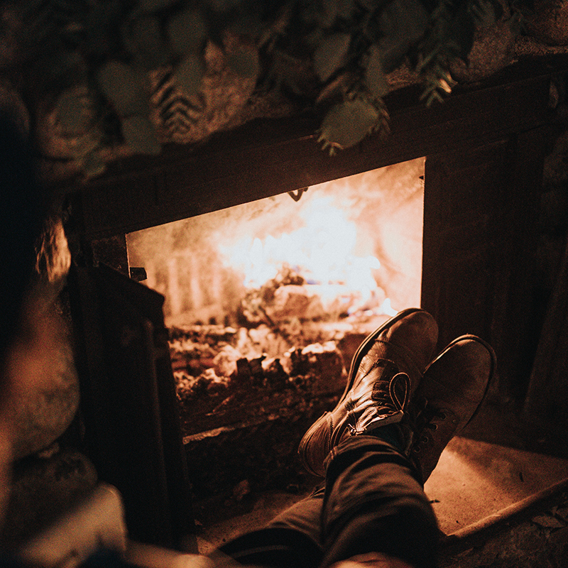 bootsbyfire Fireplace in cabin